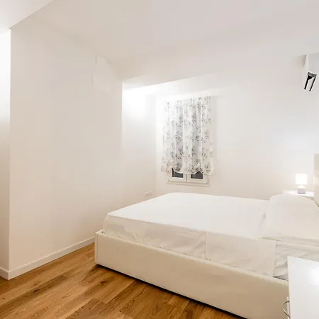 Апартаменты Molinari House Centro - Accogliente Nel Cuore Di - Free Ztl